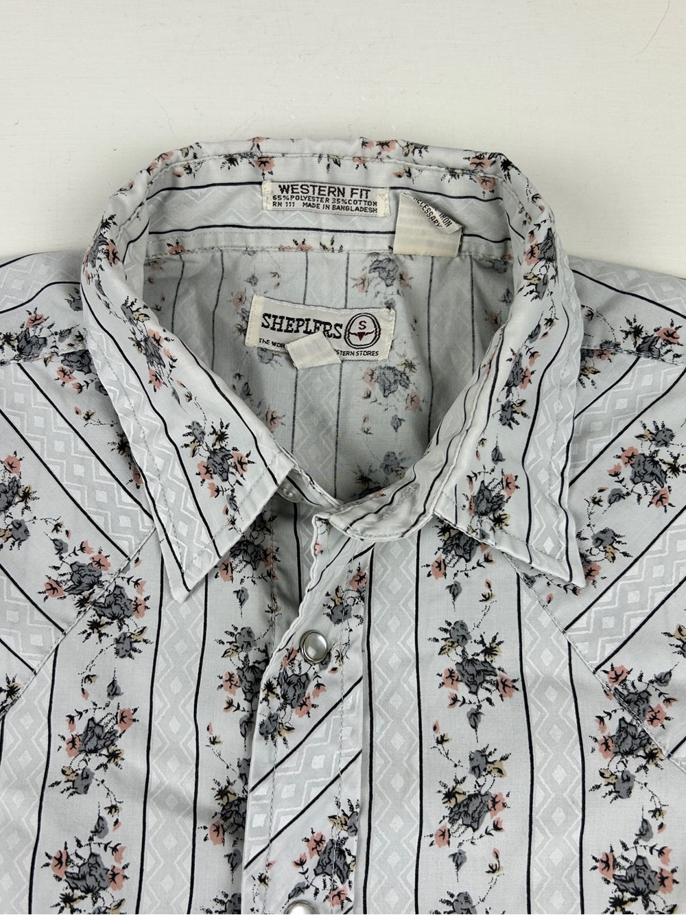 Sheplers Western Cowboy Shirt Mens Size Large Gray Floral Pearl Snap Vintage